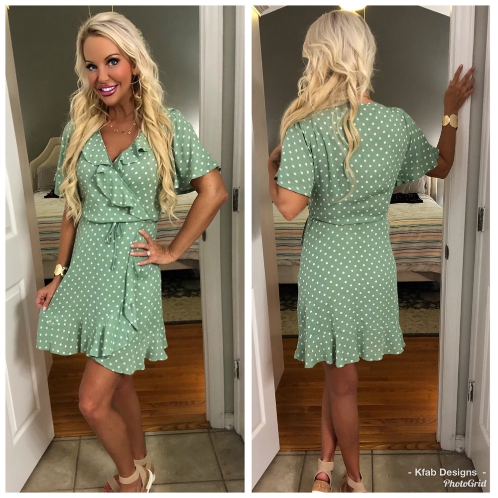 👗LAST 1! Sage Polka Dot Ruffle Dress! - Picture 1 of 4